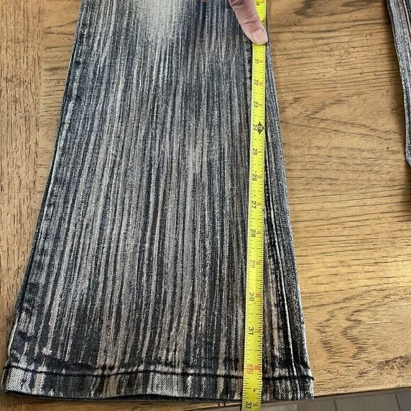 AZZURE LOVE LITE DENIM JEANS.  NEW WITH TAGS - Picture 5 of 16